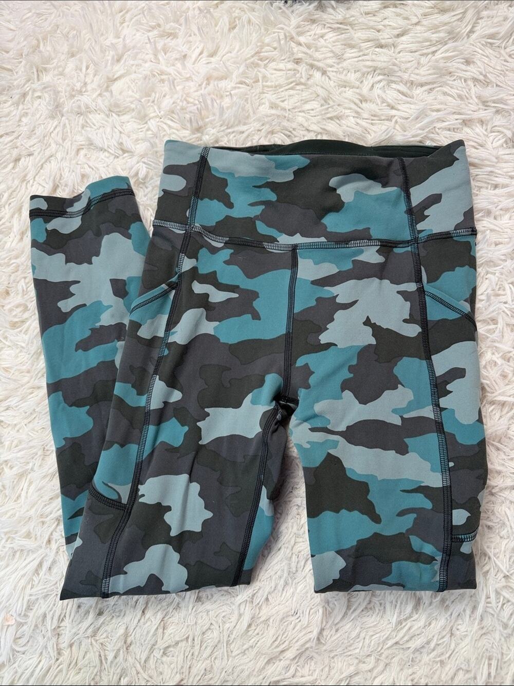 Lululemon Invigorate High-Rise Crop 23" Heritage 365 Camo Tidewater Teal Multi